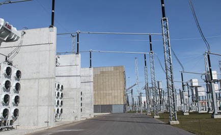 J vnstr mstation Tjele. Her ses den store kraftstation Tjele , der var grunden til at Apple laver datacenter ved siden af.